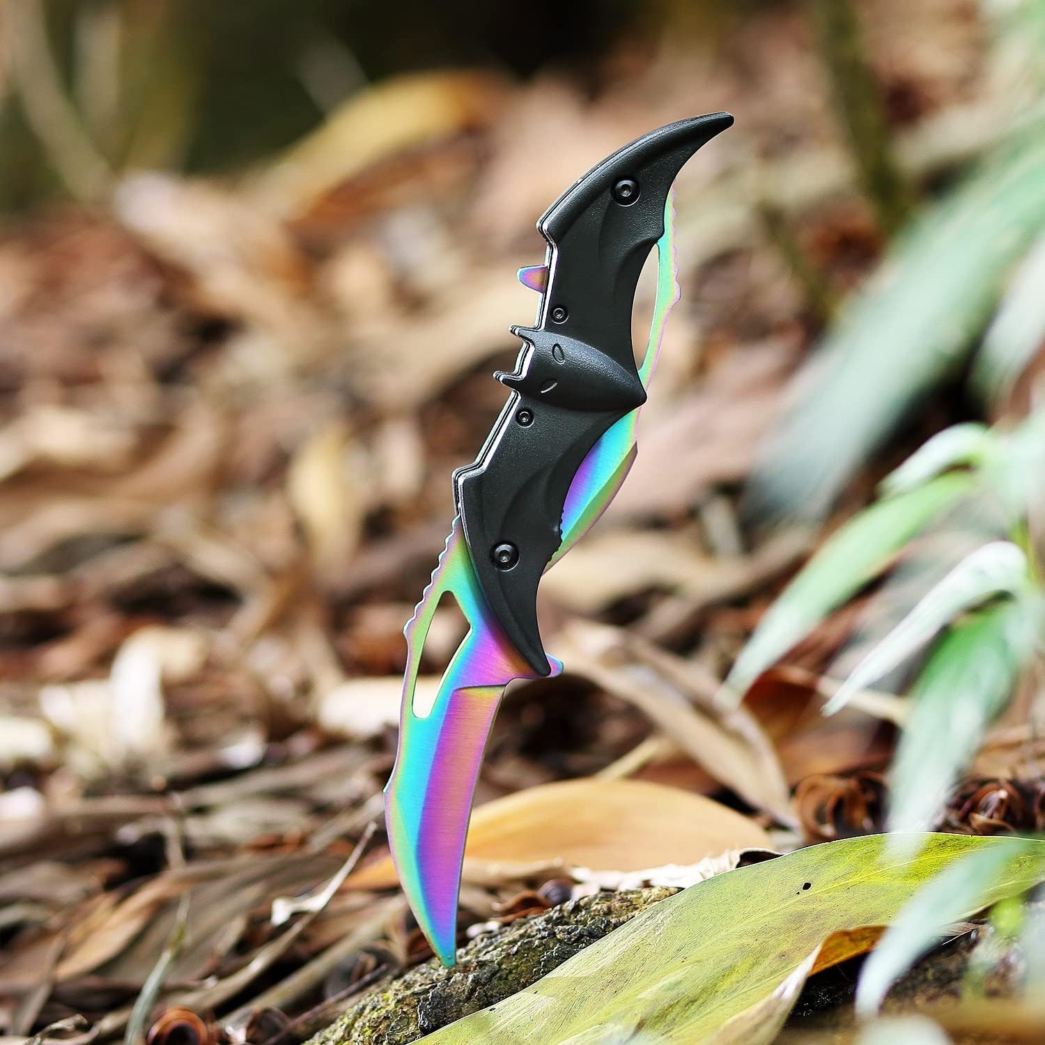 Ergonomic Plastic Handle Bat Knife for Comfortable Use in Outdoor Activities