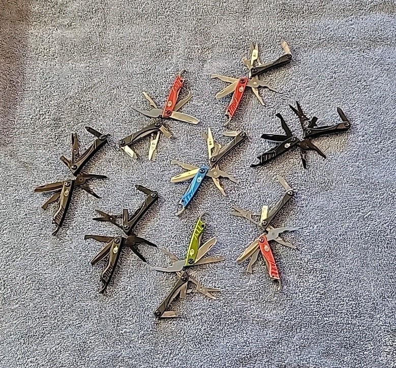 Gerber Dime Mini Keychain Multi-Tool – LOT OF 8 – Knife – Pliers – Scissors