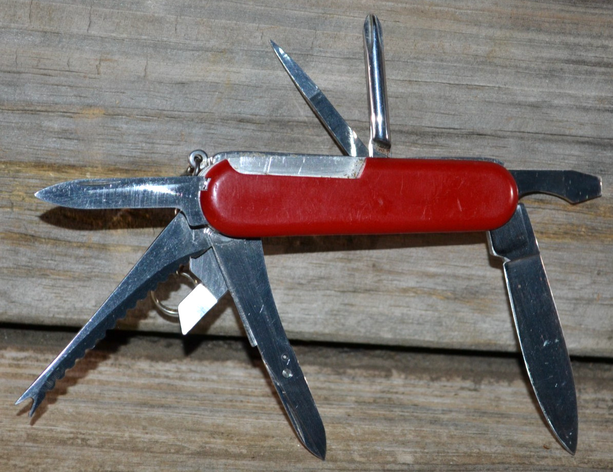 OEM Wenger Delemont Master Fisherman Swiss Army 85mm Red Multi-Tool Knife–Good