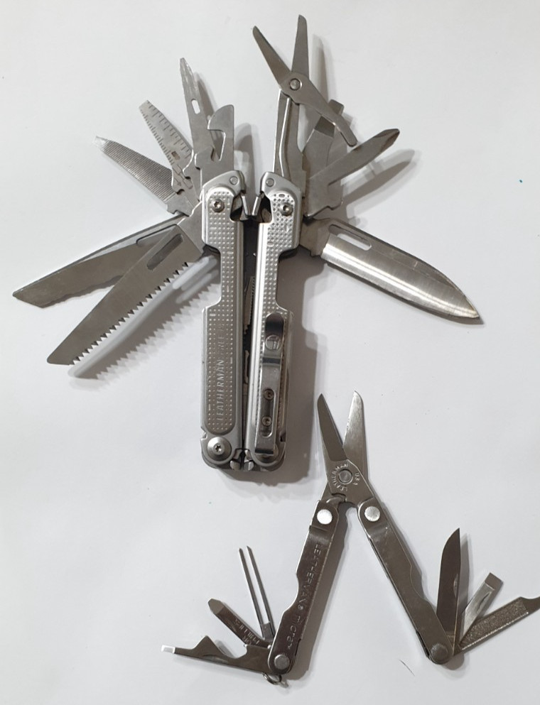 🔥🔥🔥 Leatherman Rare Retired Free P4 One Hand Opening + Micra Multi Tool