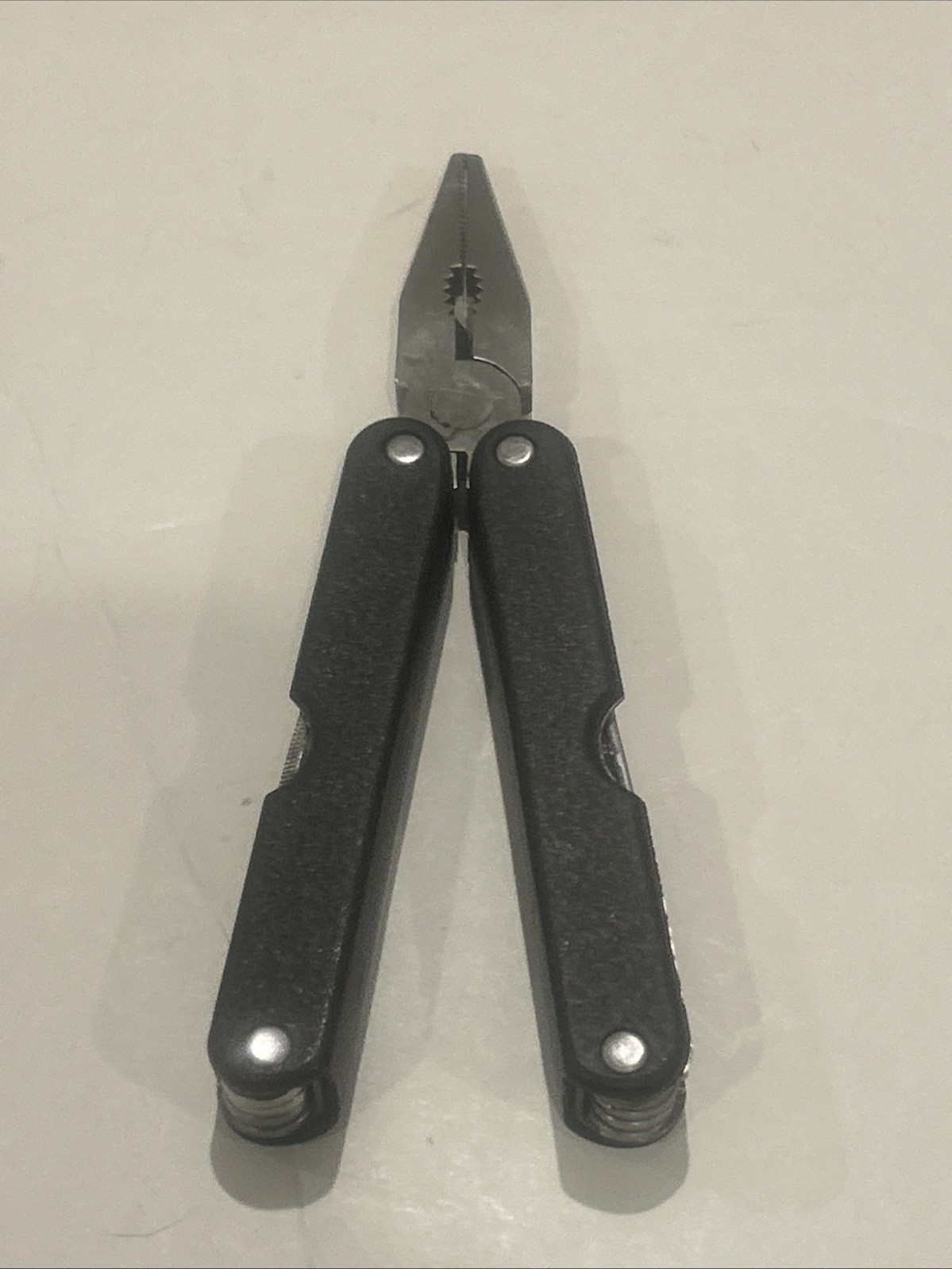 Multi-Tool Multitool Mountain Quest (9-in 1) Black
