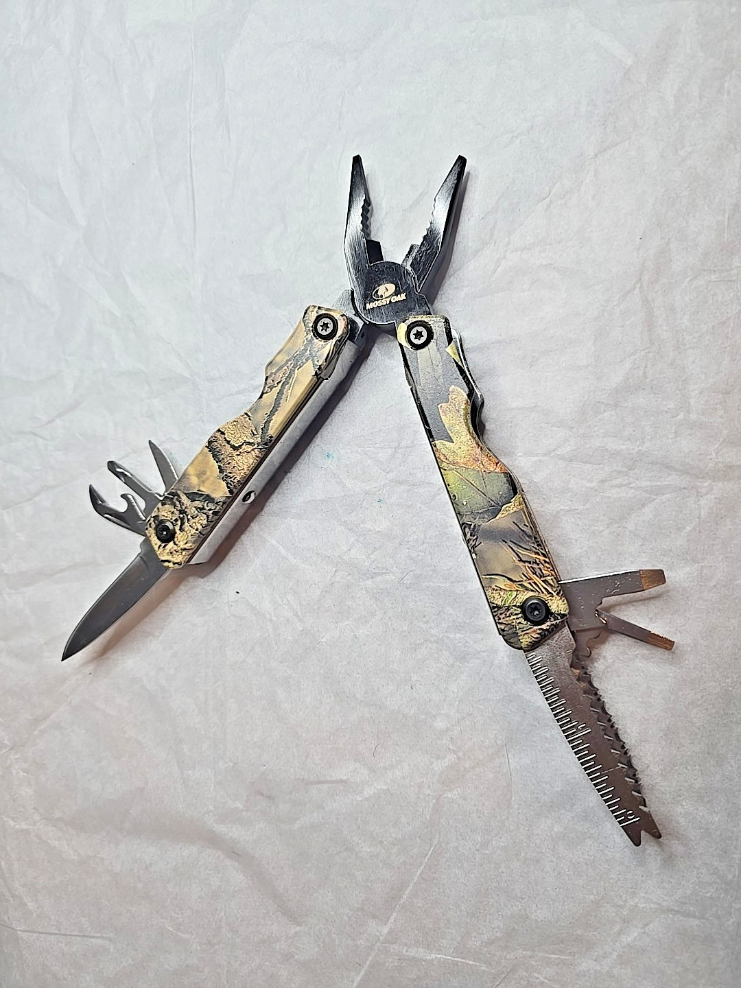 MOSSY OAK 13-in-1 Multi-tool Multi Function Pliers-Folding Pocket Tool w/ Sheath