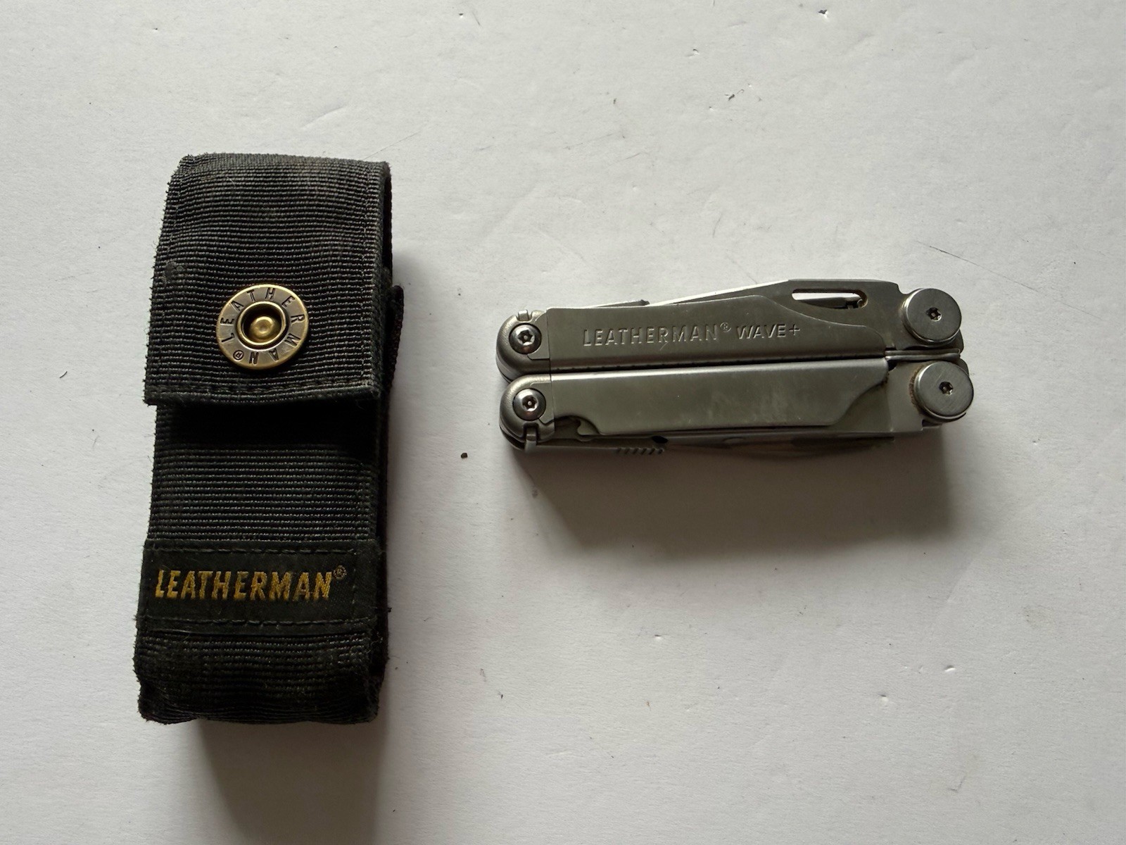 Leatherman Wave Plus + Multi-Tool! SILVER & BLACK! WITH SHEATH! FAST SHIPPING