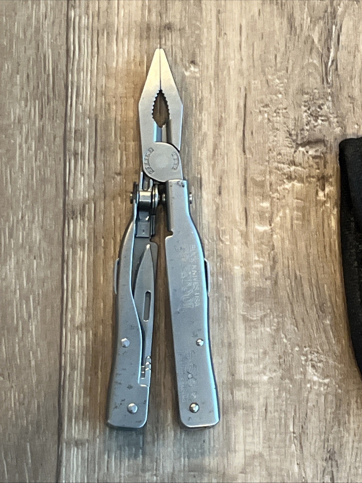 BUCK KNIFE BUCKTOOL 360 MULTI TOOL PLIERS with BELT SHEATH / USA MADE