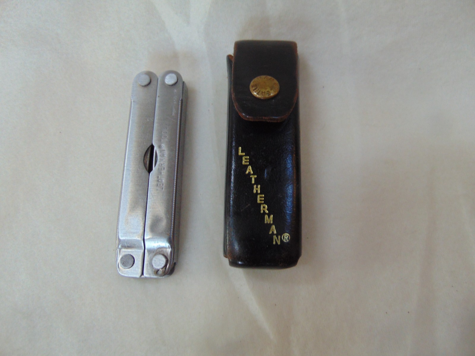 Vintage Leatherman USA Tool w/sheath, 08-98, Very good cond., free U.S. shipping