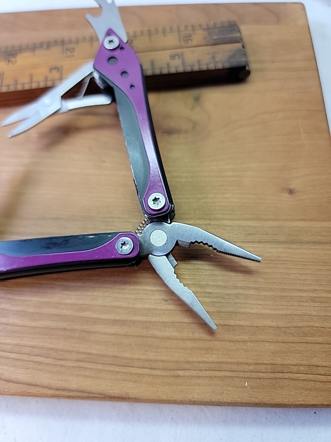 Cabelas Multi-tool Purple Black Silver 6 Tool Pocket Knife