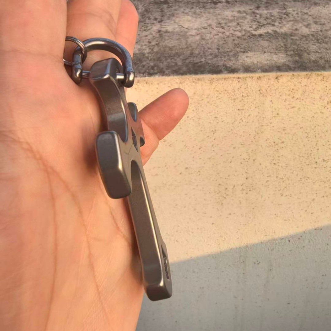 TC4 Titanium Alloy EDC Tool （Including chain+Horseshoe Buckle+Key ring）
