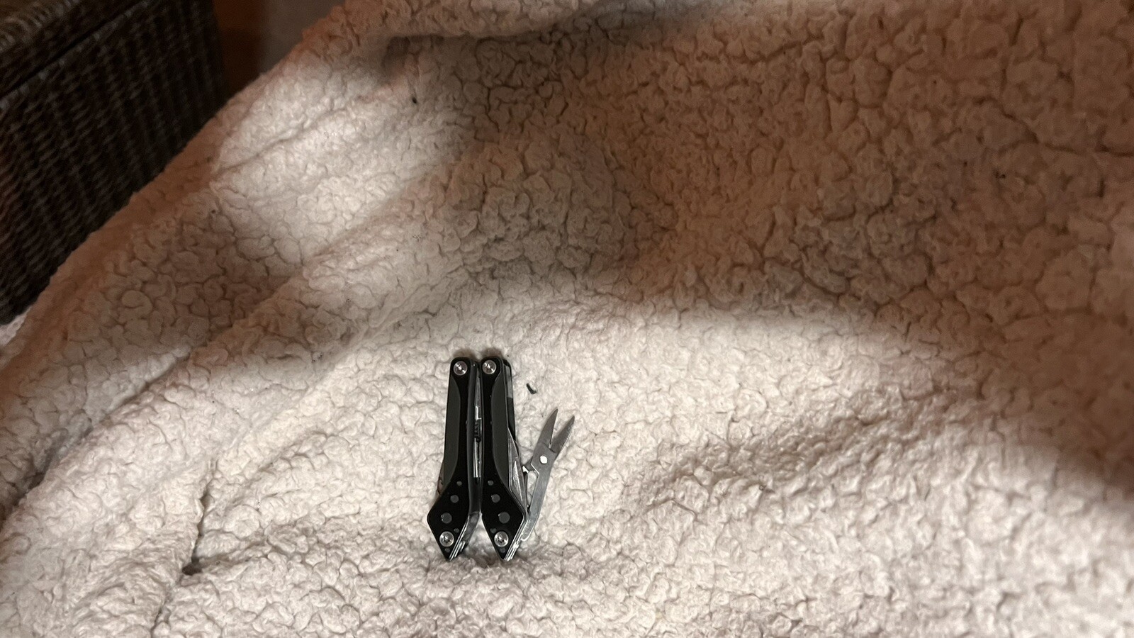 1 Leatherman Cabela’s BLAST Multi Tool Fishing Camping EXCELLENT LOT 806