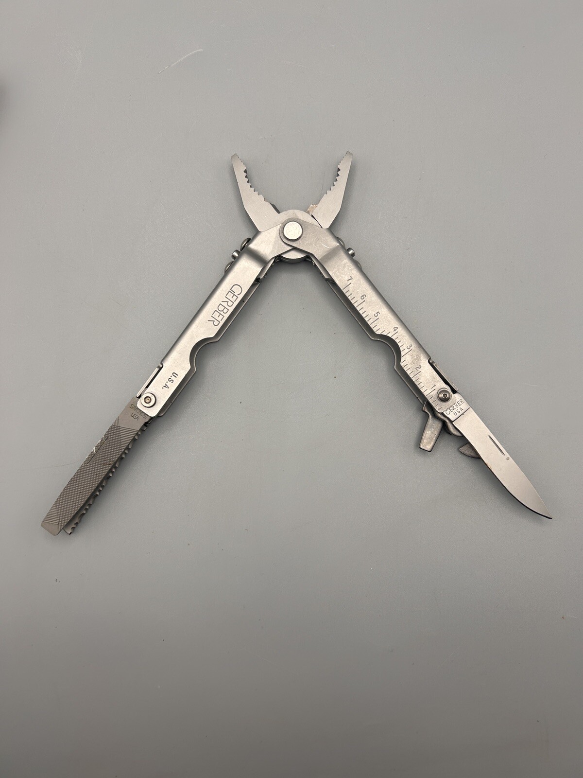 Gerber 1991 Original Mult-plier Mr. Pinchy Excellent EX with Original Sheath.