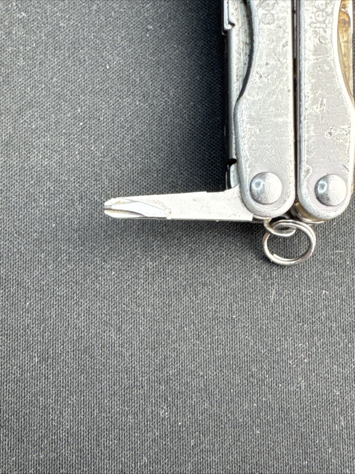 Leatherman Squirt E4 Multi-Tool w/Wire Strippers Gray