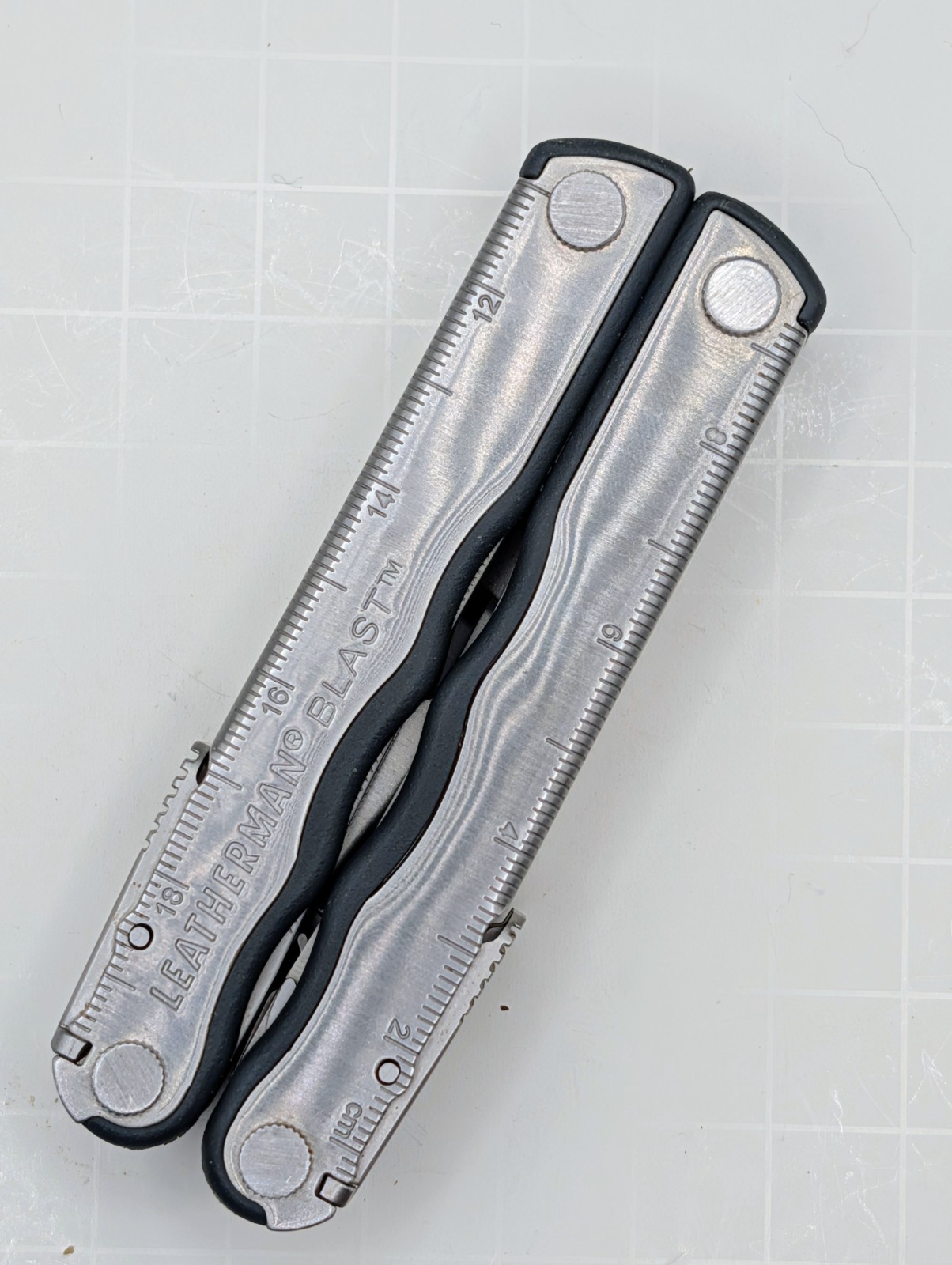 Leatherman BLAST Multi-Tool – Rare & Retired 16-In-1 Multitool Spring Scissors
