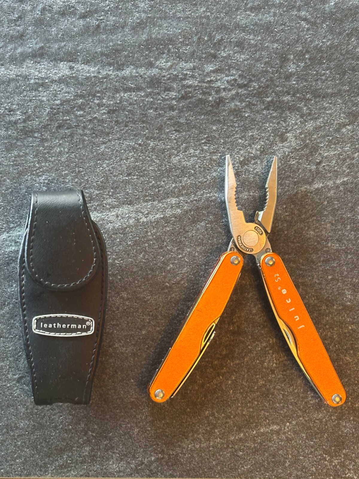 Rare Leatherman JUICE S2 orange with sheath. FREE SHIPPING!