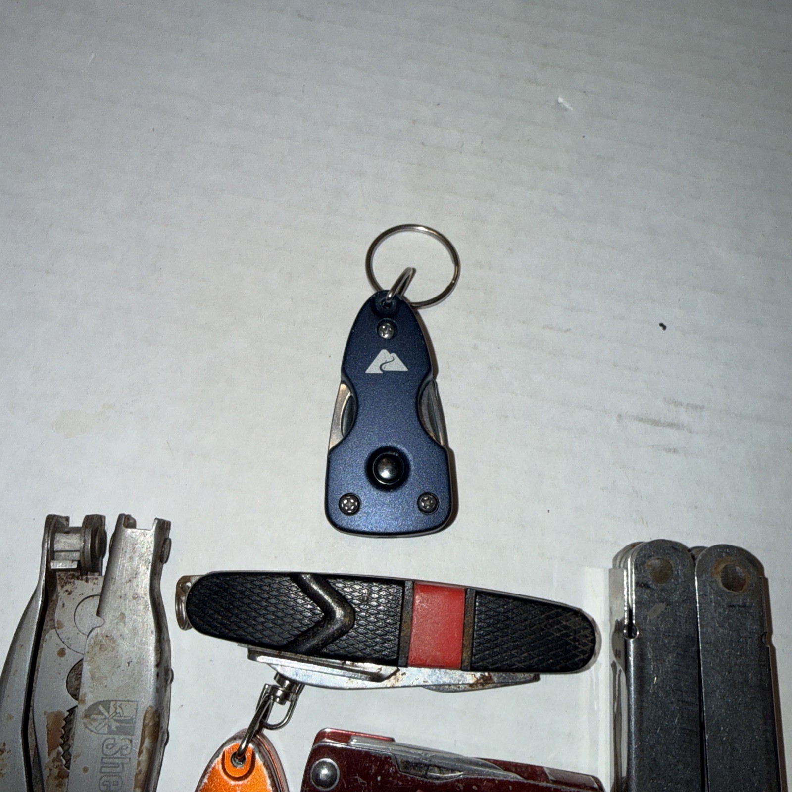 Multi Tool Lot Of 7 Small to medium size UST Ozark Trail Trim Sheffield Rusty !!