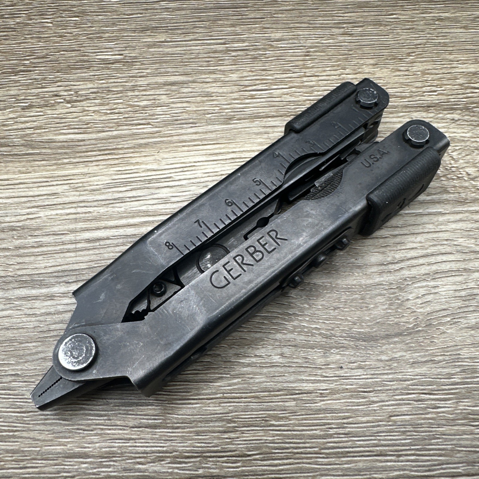 Gerber MP600 Multi-Plier 600 Multi-Tool – Black
