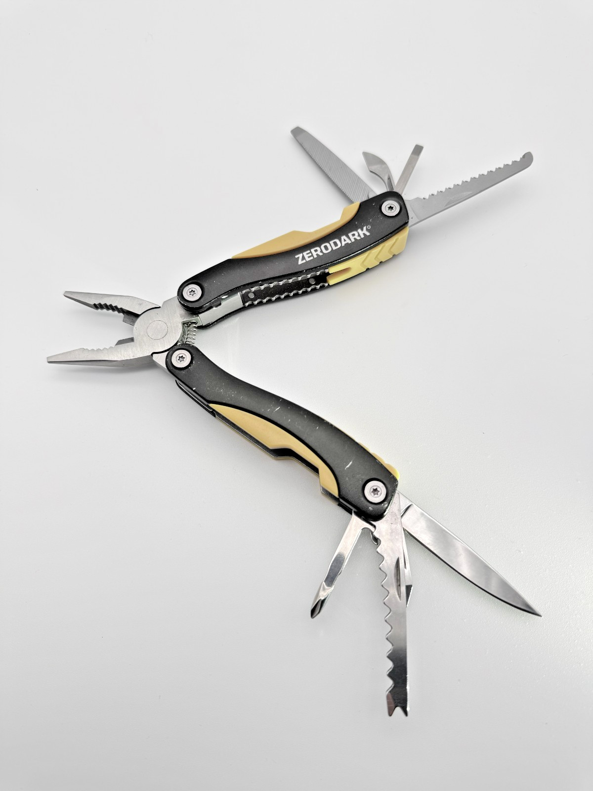 ZERODARK Multi Tool Pliers Knife Saw Screwdrivers File Compact EDC Tool