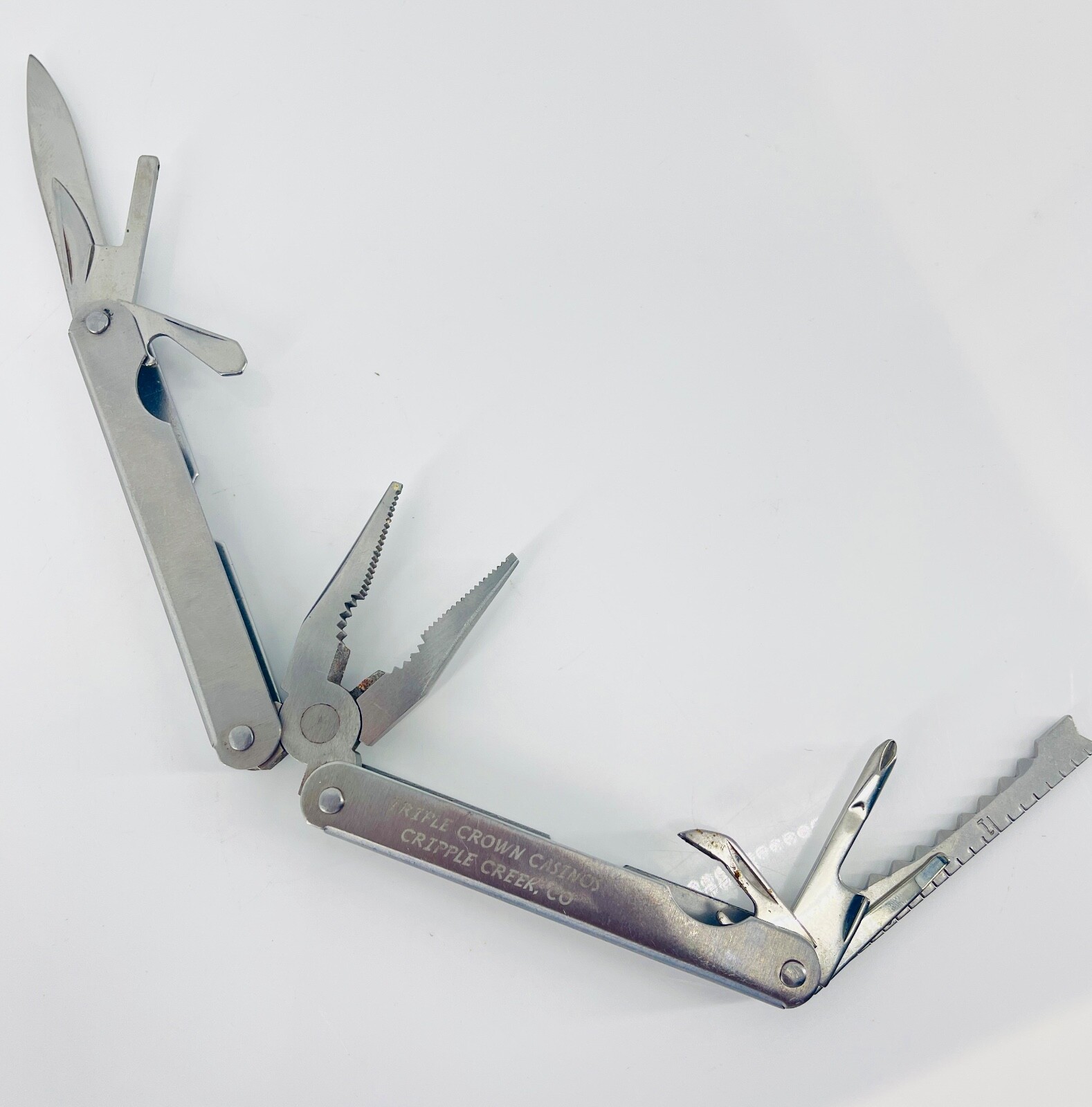 Triple Crown Casino Cripple Creek Casinos silver tone 7 Blade Multi Tool