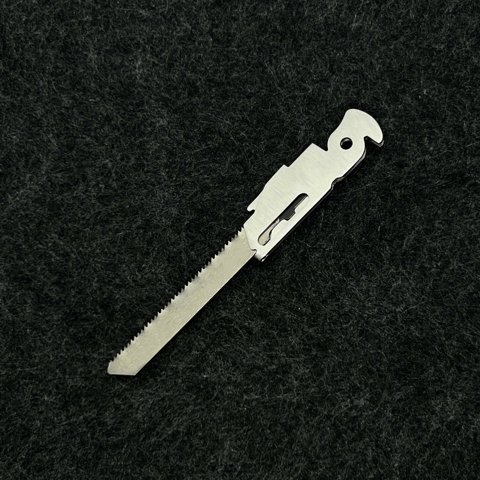 Stainless steel Saw T-Shank Holder with Thumb Grip for Leatherman Free P4 ARC