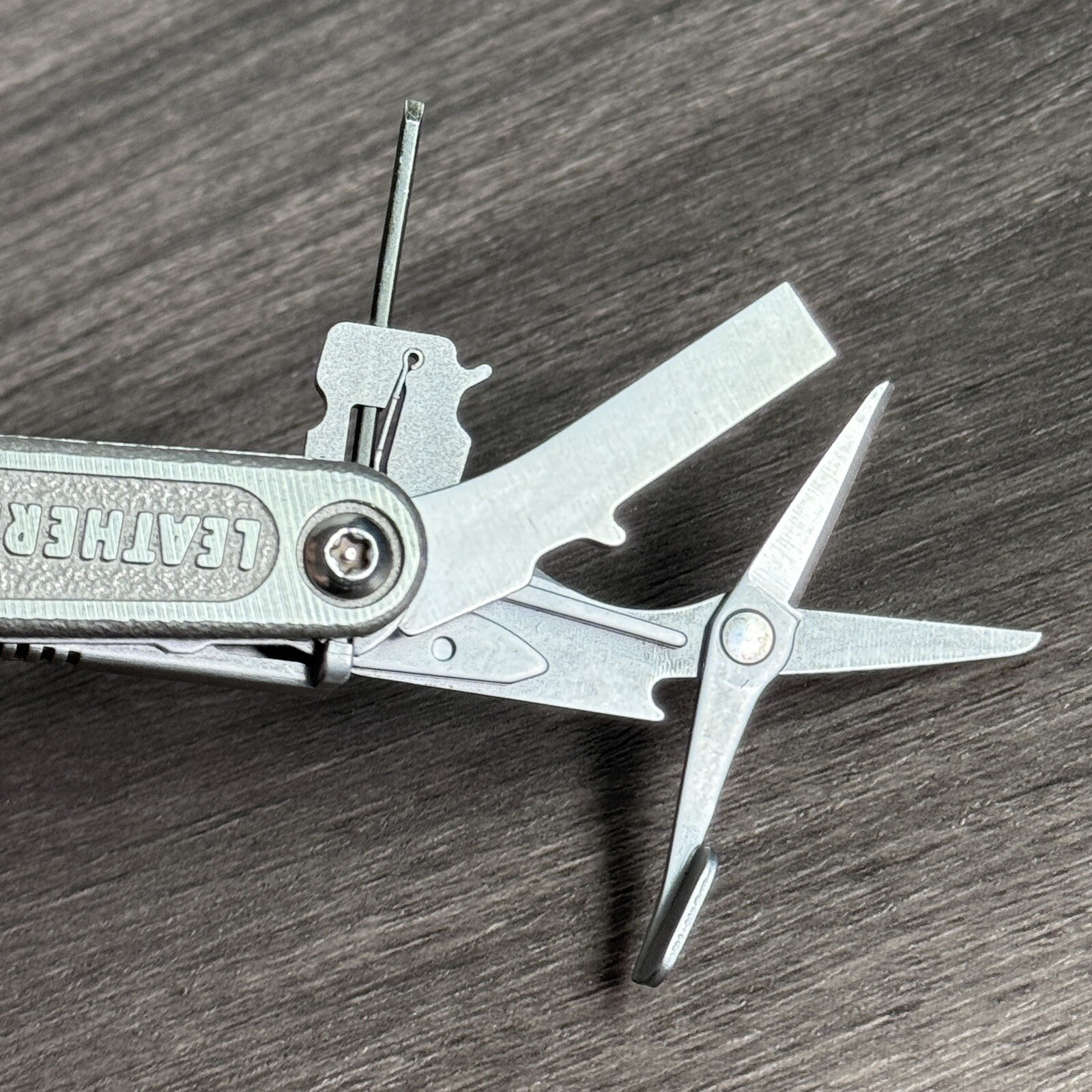 Leatherman Charge Ti Multitool early PAT PEND, early bits