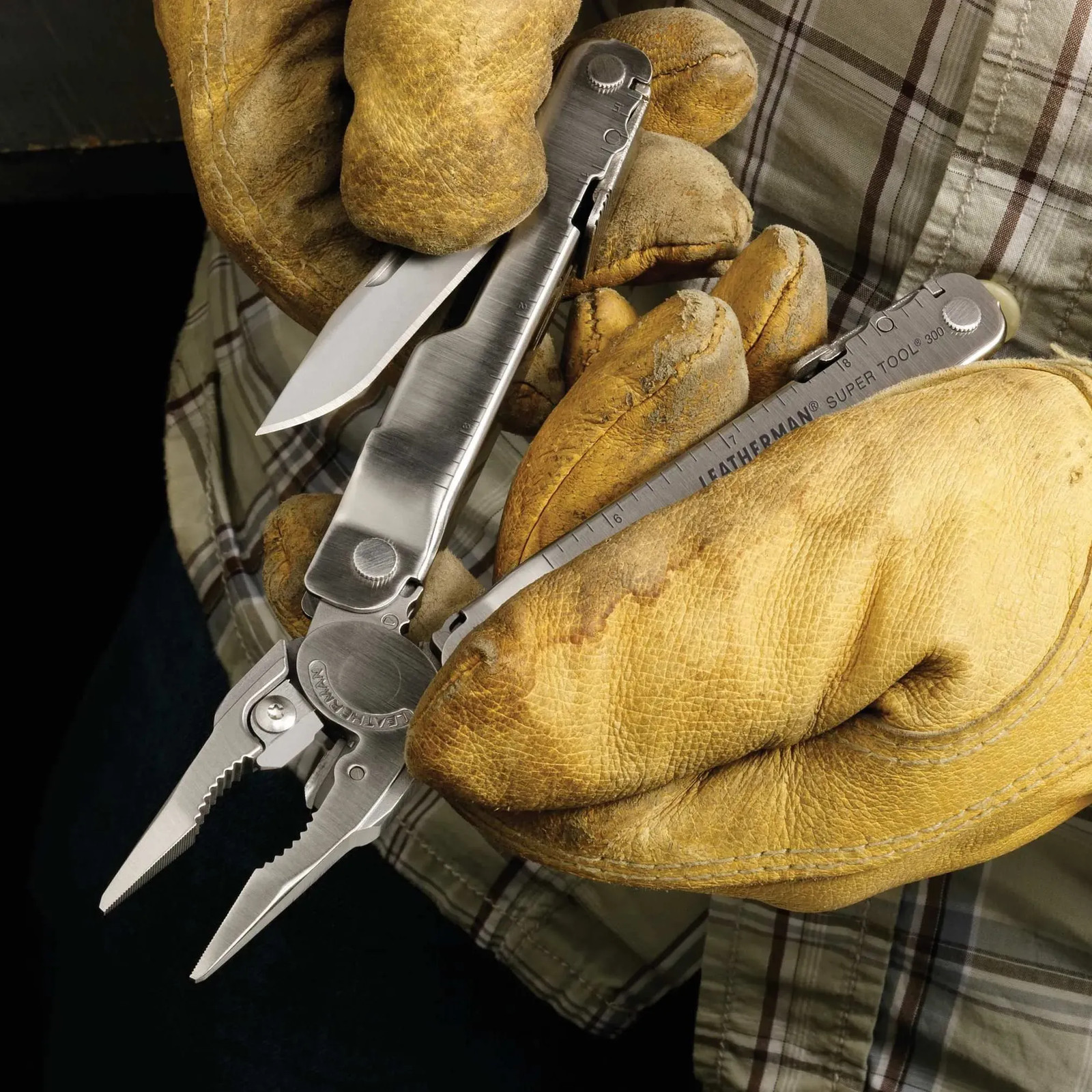 NEW LEATHERMAN Multi Tool SUPER TOOL 300 Japan Official Product 25-Year Warranty