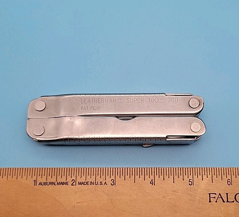 Leatherman Super Tool 200 Multi-Tool – Dated 1203 – Pliers, Knife, Saw, File