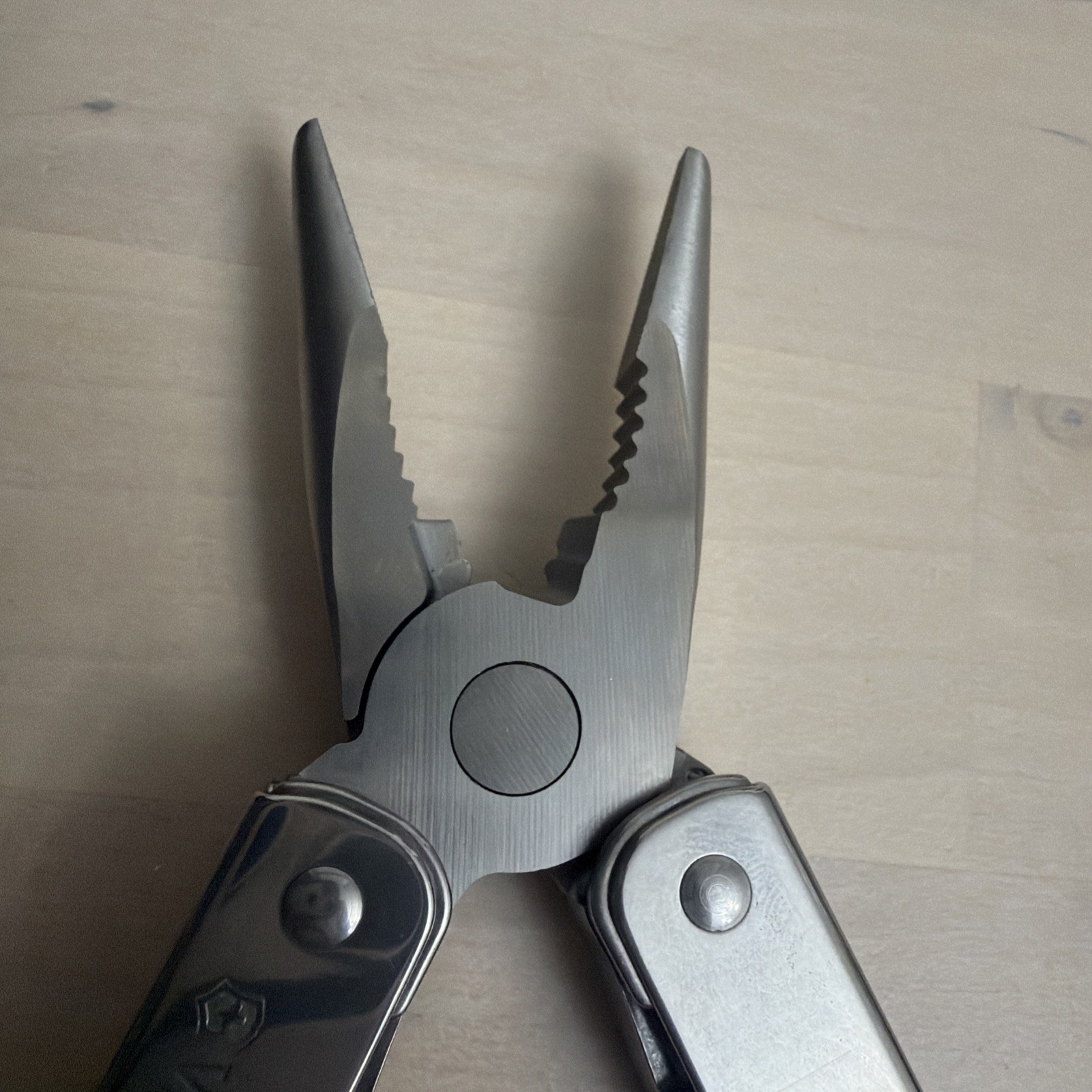 Multi Tool 24 Function Swiss Made with Locking Blade L Pouch Victorinox
