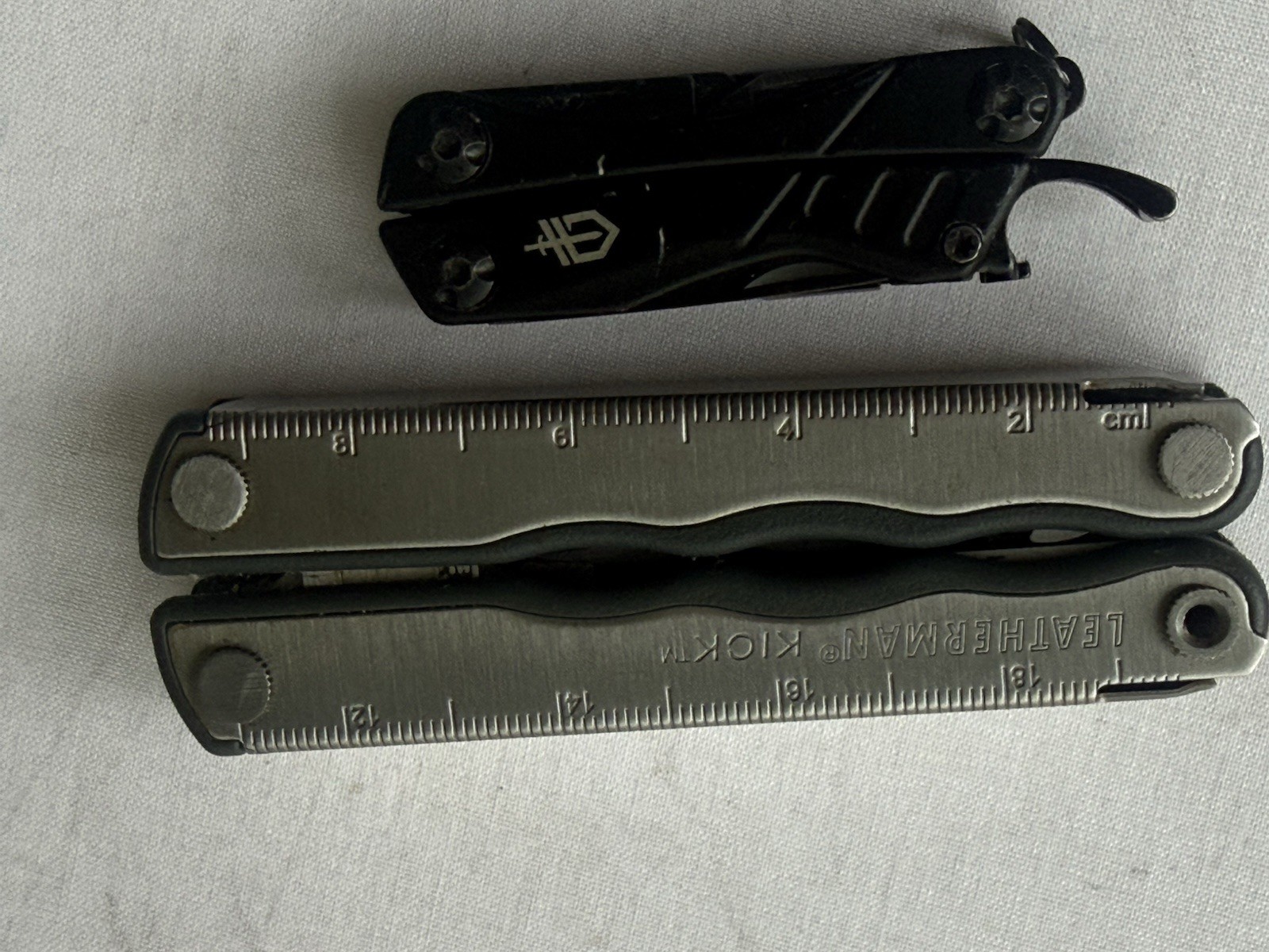 Lot 4: Leatherman Kick, Gerber Dime,Bear BSA SS,Japan Fold Knives, Look!!