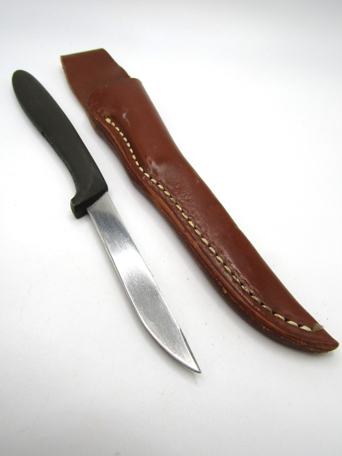 Vintage Gerber Trout & Bird Knife Original Leather Sheath Portland USA 3″ Blade