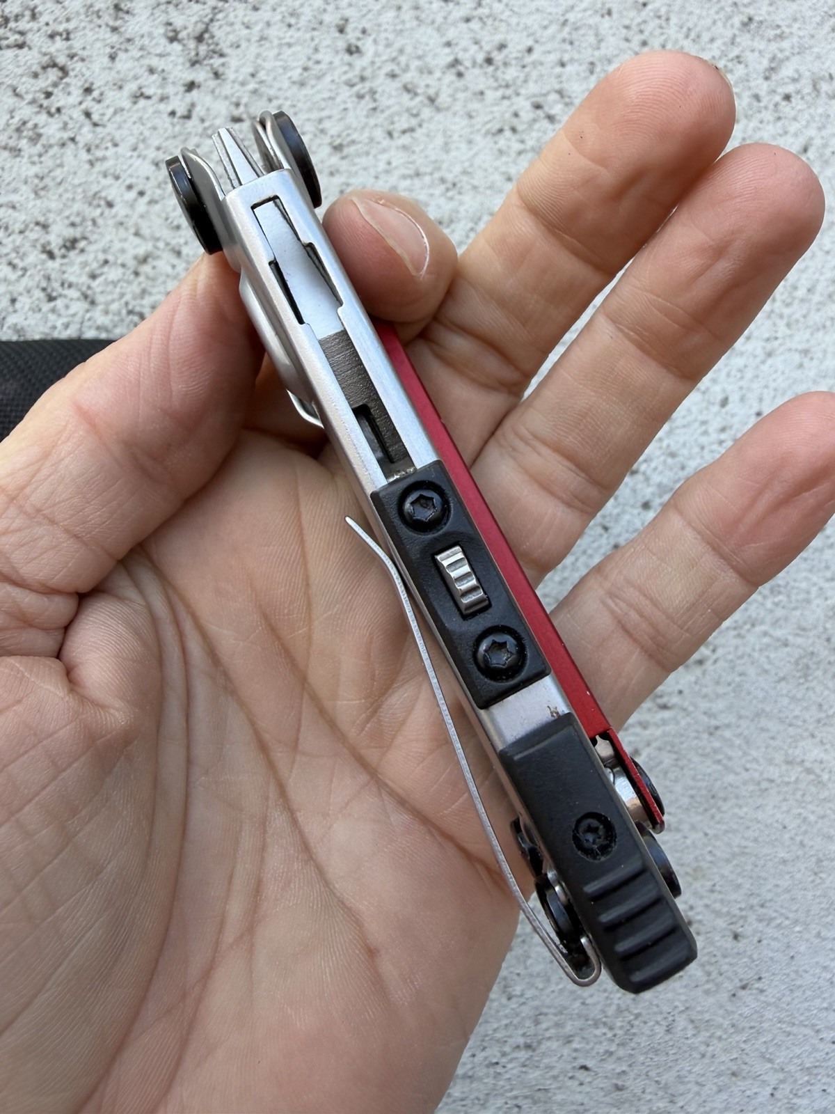 GERBER OCTANE RED/SILVER MULTI-PLIER MULTI TOOL IN SHEATH DISCONTINUED, RARE
