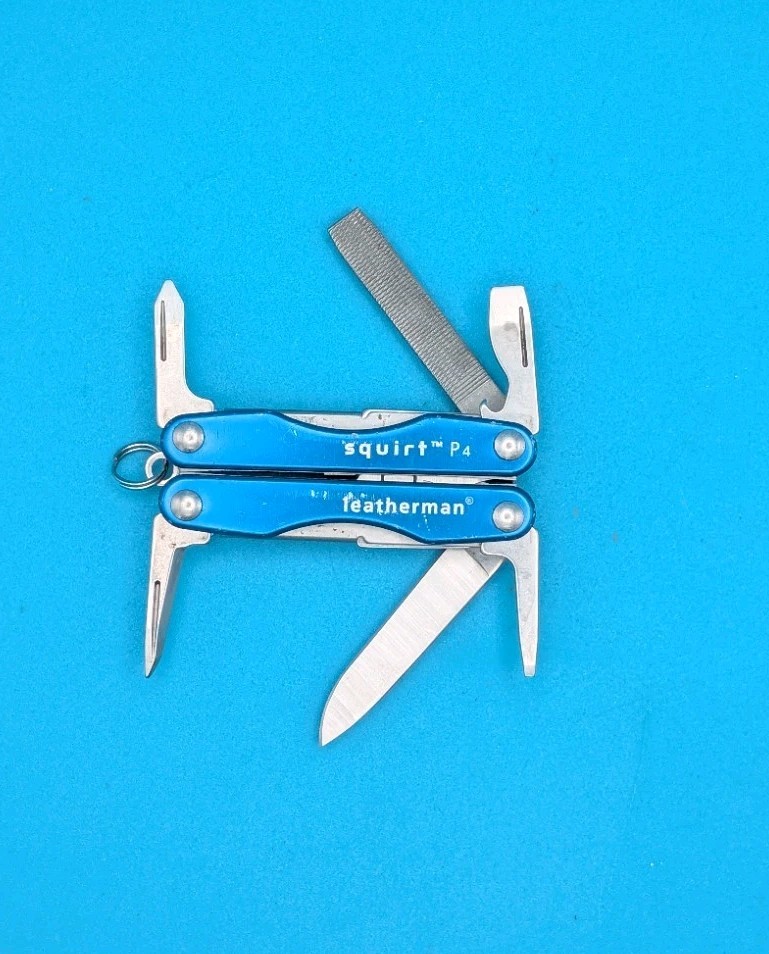 Leatherman Squirt P4 Multi-Tool, Key Ring, Retired, BLUE!