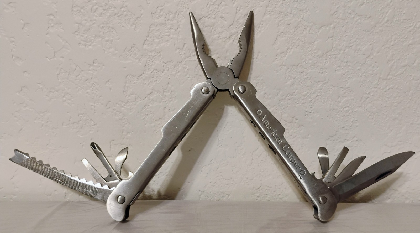 VINTAGE AMERICAN CAMPER MULTI TOOL w SHEATH