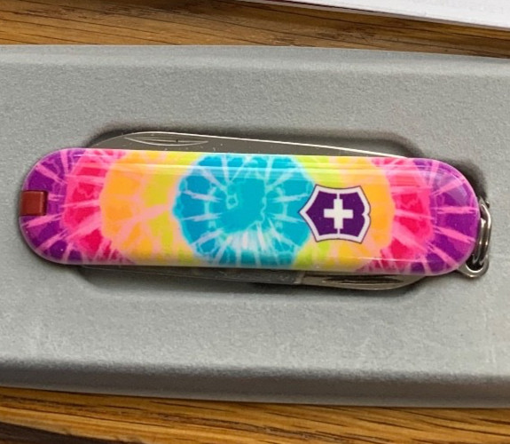 Victorinox – Tie Dye Classic SD – Swiss Army ***ORIGINAL BOX***