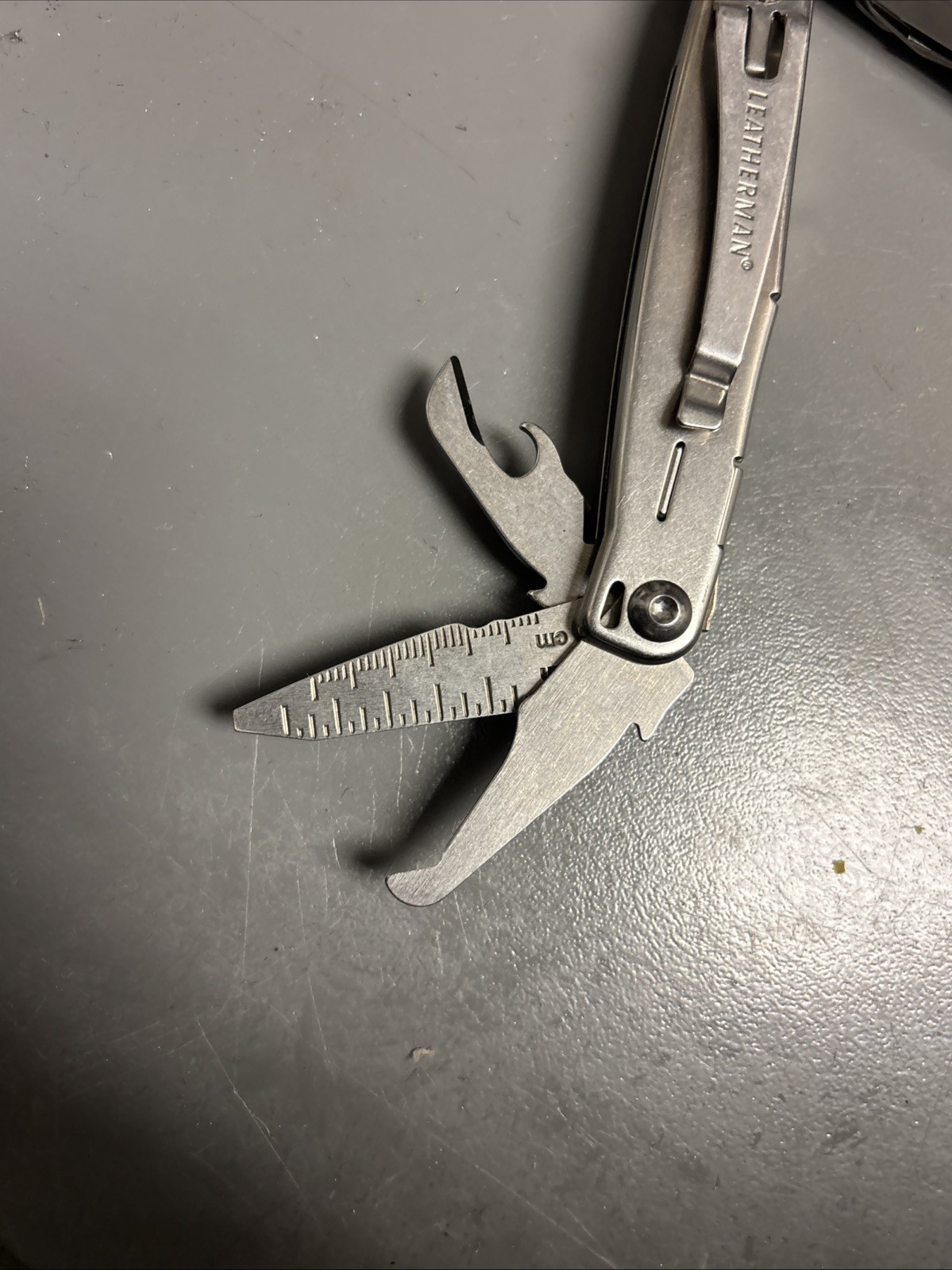 LEATHERMAN MULTI TOOL – WINGMAN
