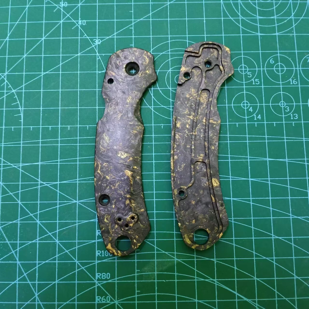 1 Pair Copper Forged Carbon Fiber Handle Scales for Spyderco C223