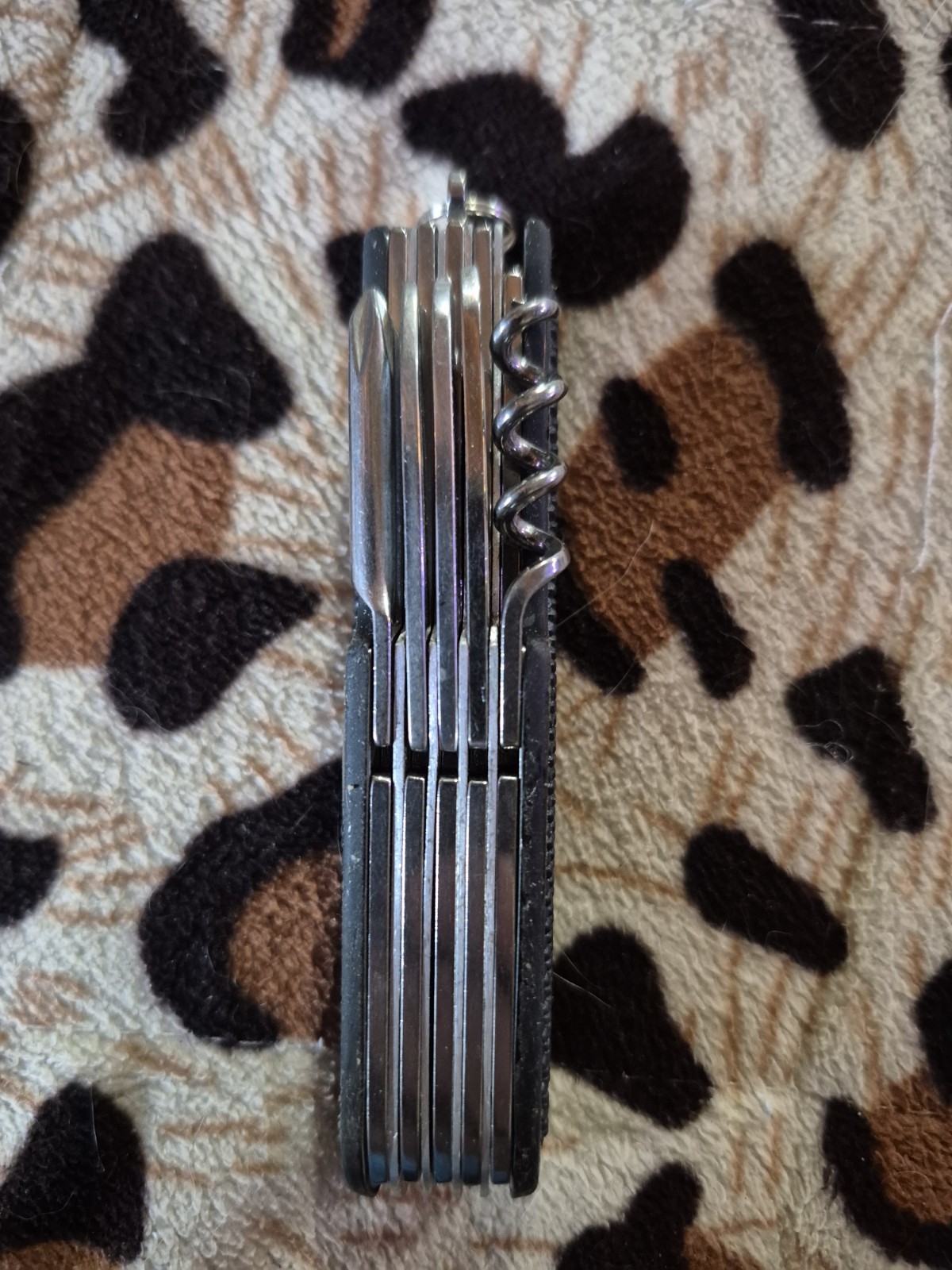 Winchester Black Multi-Tool Knife 7 Tools Stainless Steel Ergonomic Handle