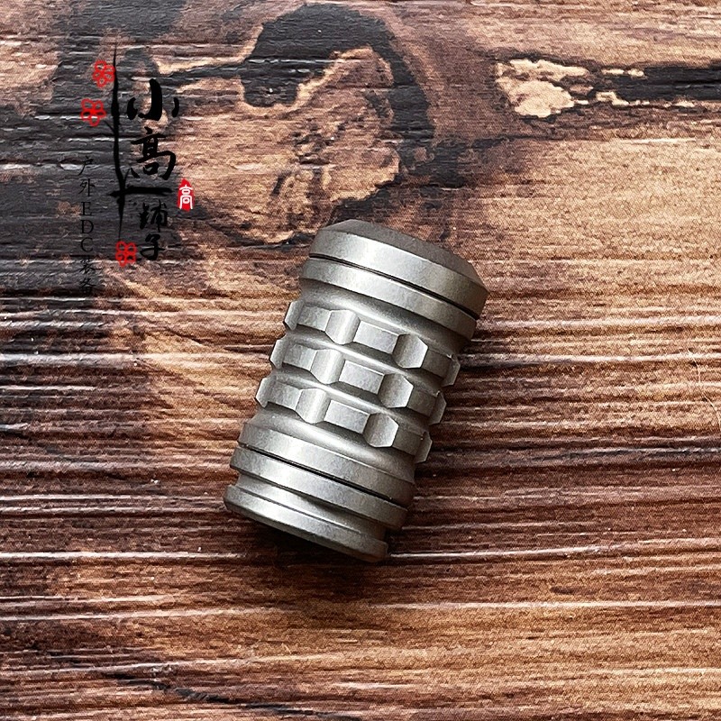 EDC Titanium Alloy Umbrella Rope End Flashlight Necklace Pendant Ring Accessory