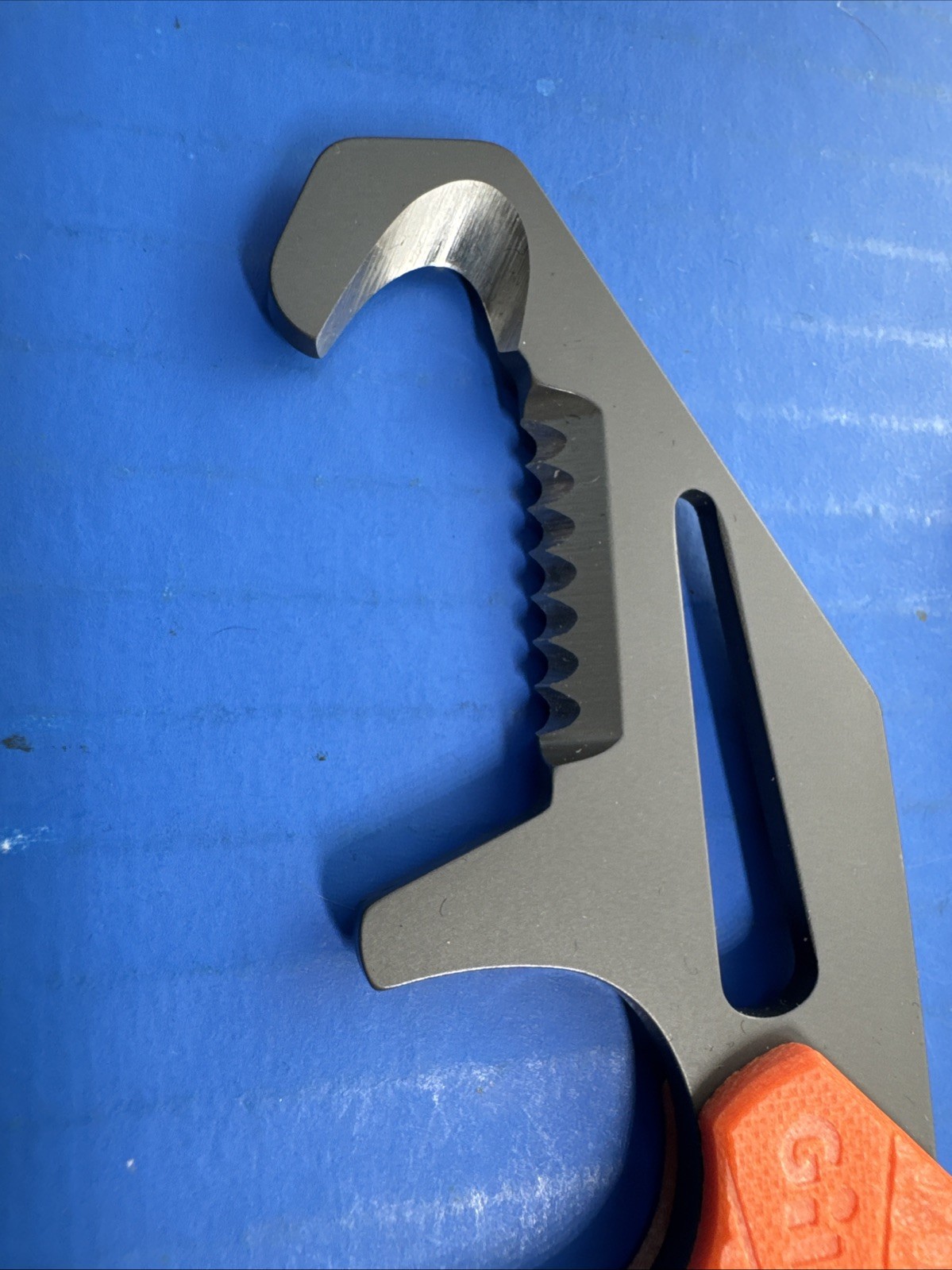 Gill Harness Rescue Tool MT-011 with Sheath