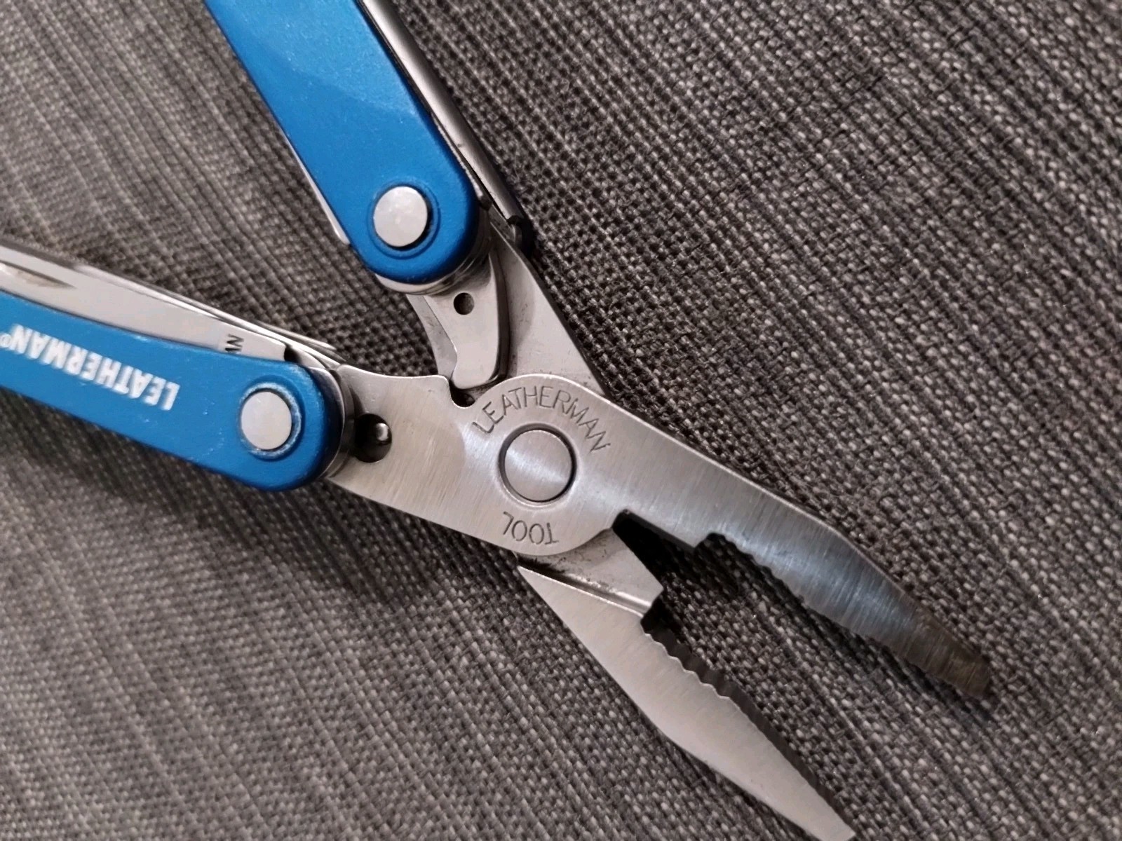 Leatherman SQUIRT PS4 Retired Multi-Tool Pliers Scissors Knife in BLUE! Keychain