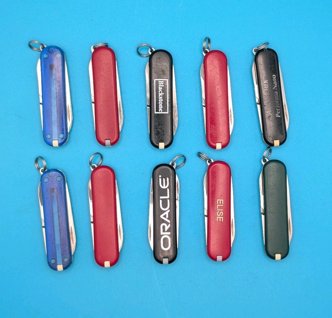 Lot of 10 Victorinox Classic Swiss Army Knife Multi Tools!
