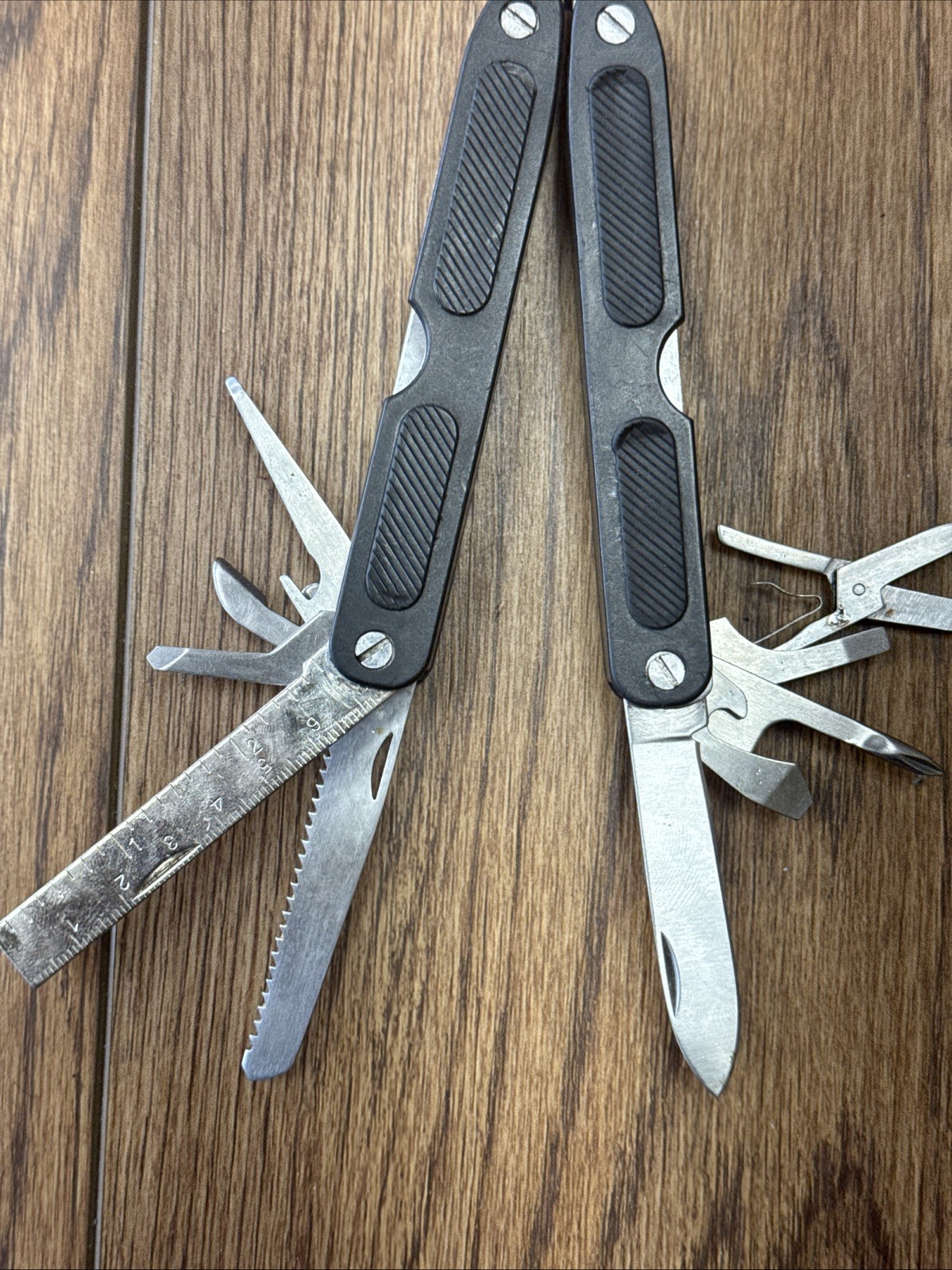 11-in-1 multi tool Pliers Knife Opener File Survival Hunting Camping