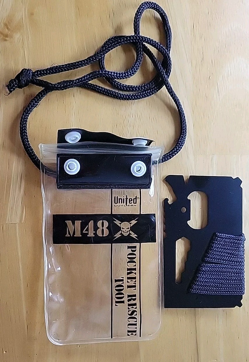 UNITED CUTLERY SURVIVAL CAMPING BOB M48 Kommando Pocket Rescue Tool Wallet Card