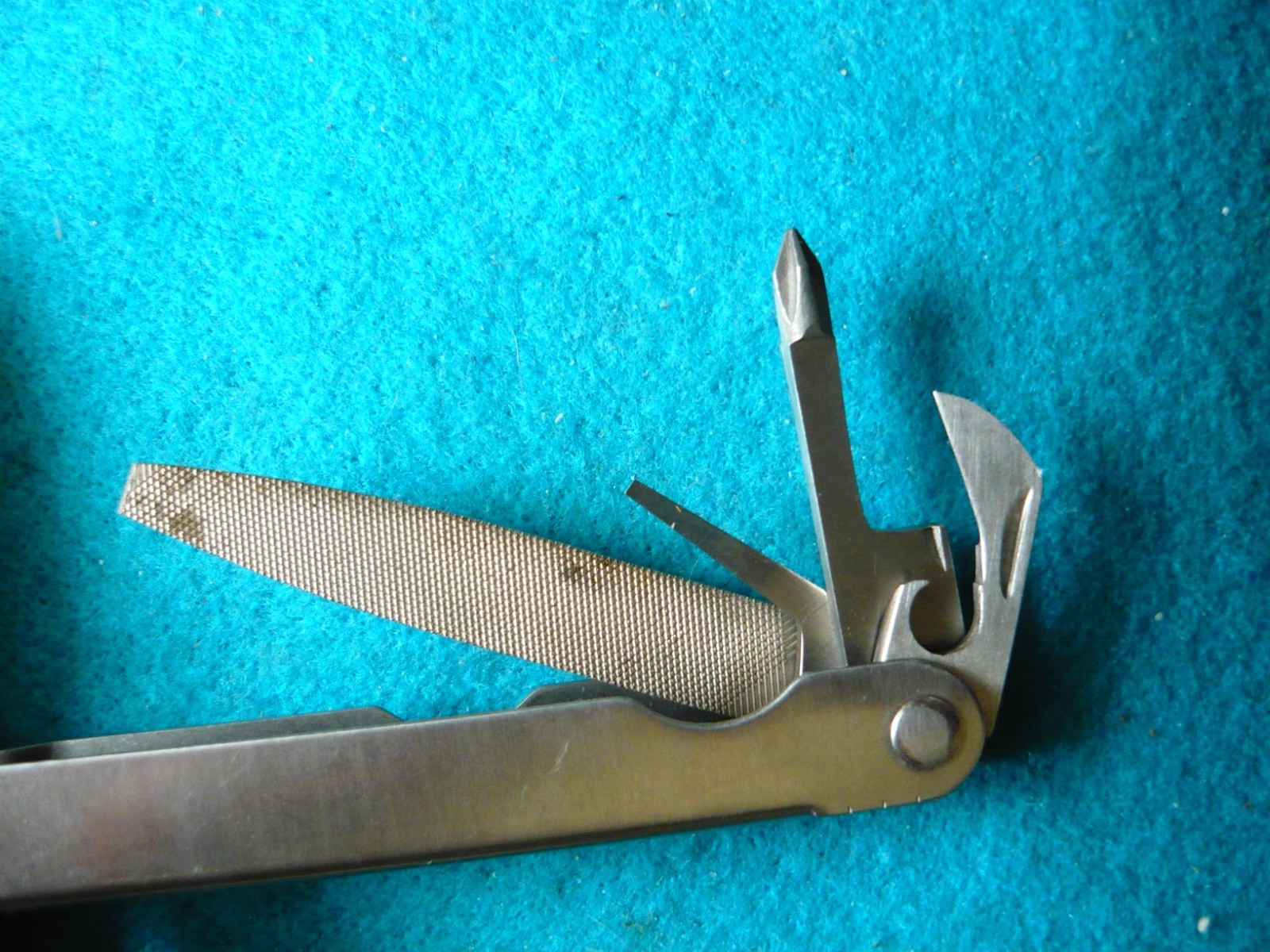 ***Leatherman BIG LETTER PST Multi-Tool -Japan NIB***Dk Brown sheath