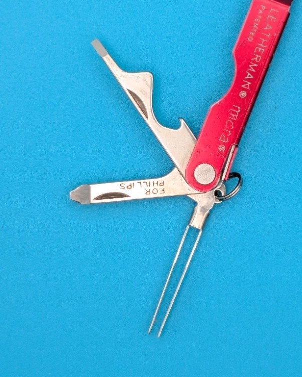Leatherman Micra Multi-Tool, Knife, Scissors, Key Ring, Red!