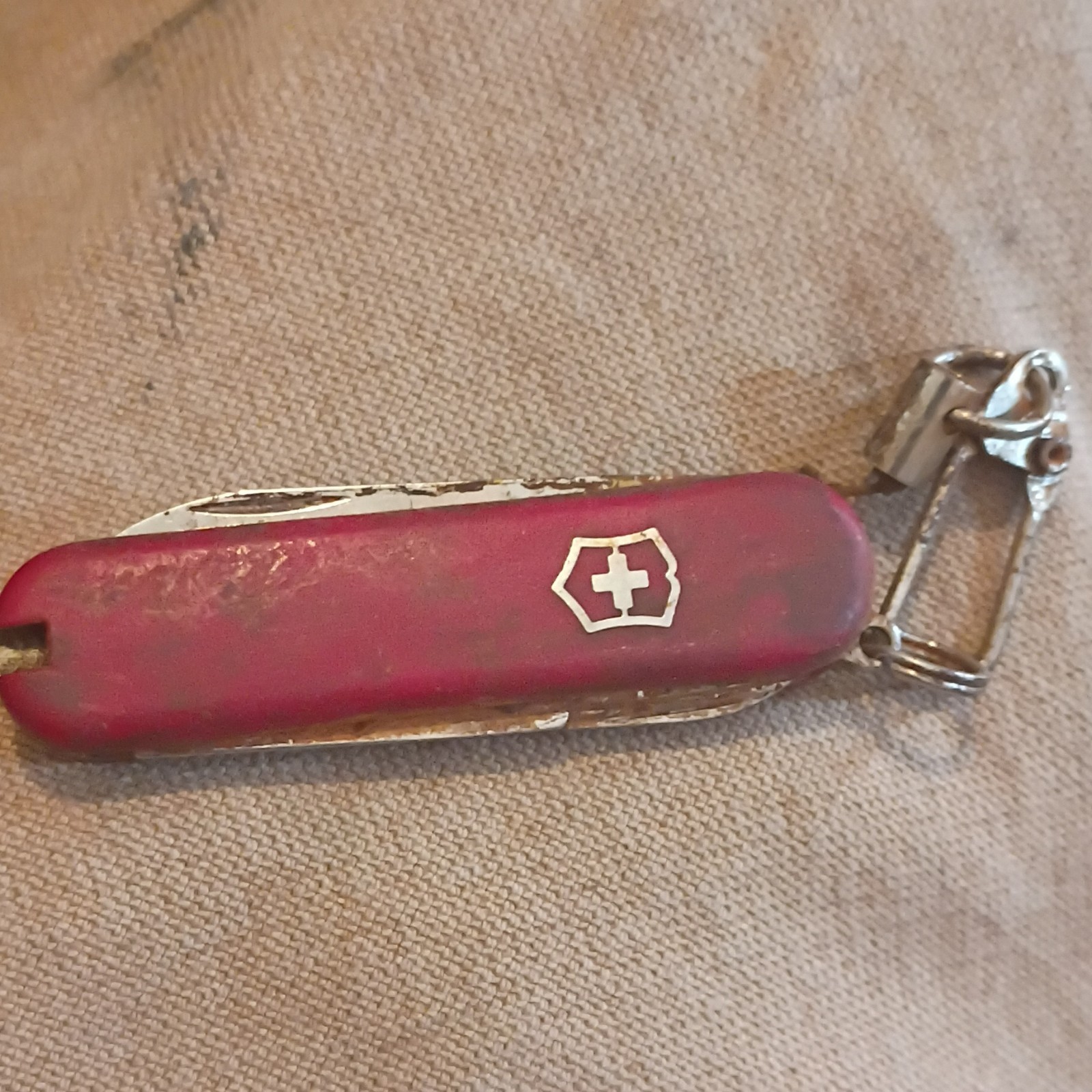 Victorinox Red Swiss Army Multi-Tool Knife Straight Edge Stainless Steel Keycha…