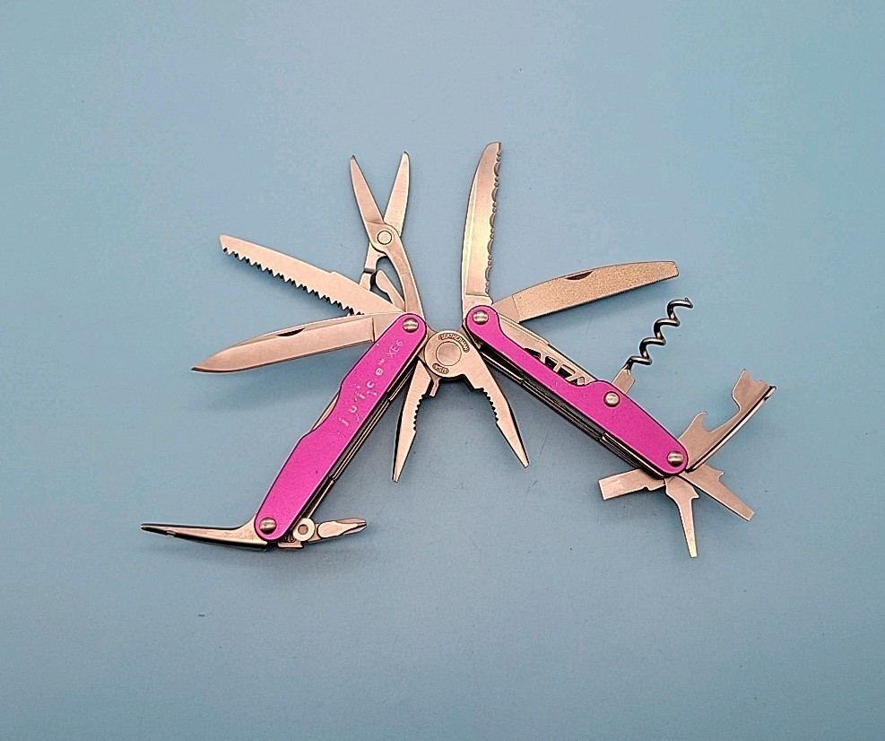Leatherman JUICE XE6 Multi-Tool – Dated 0701 – Purple – Knife, Pliers – RETIRED