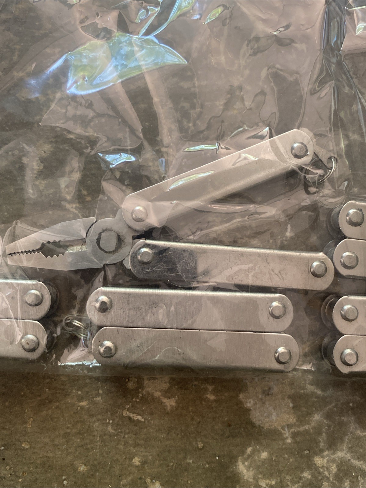 5 Unbranded Folding Pocket Multi Use Tool, Used Good Condition