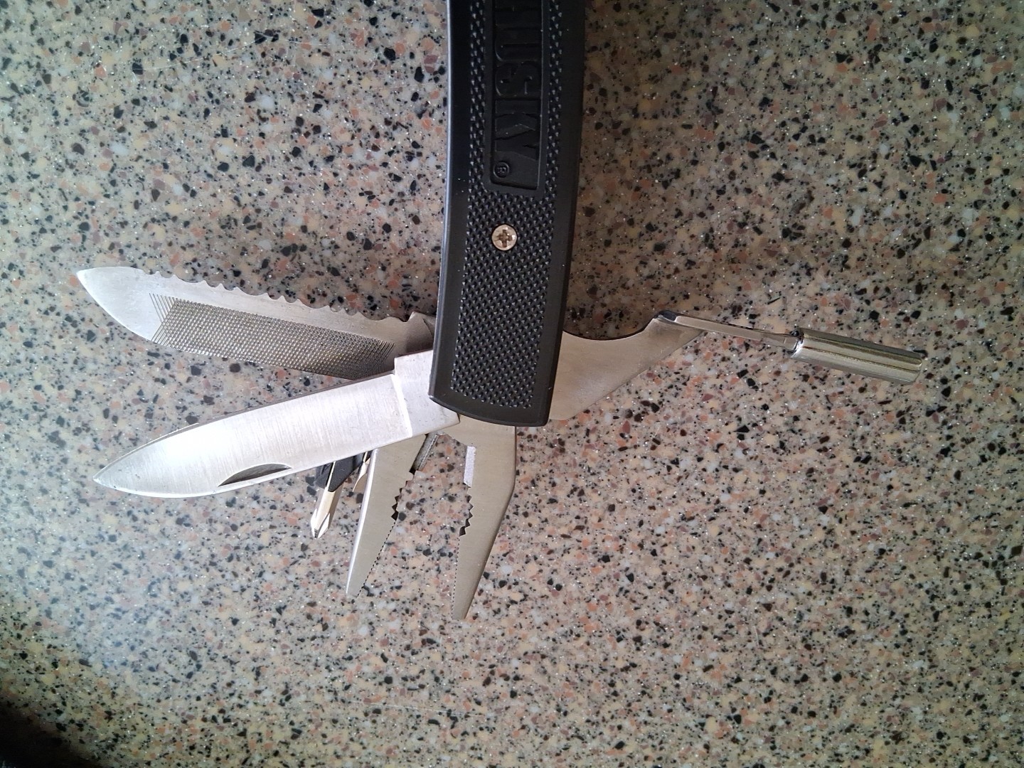 Husky Adjustable wrench Multi-Tool. Saw, Serrated Edge Leatherman Drummer Tool