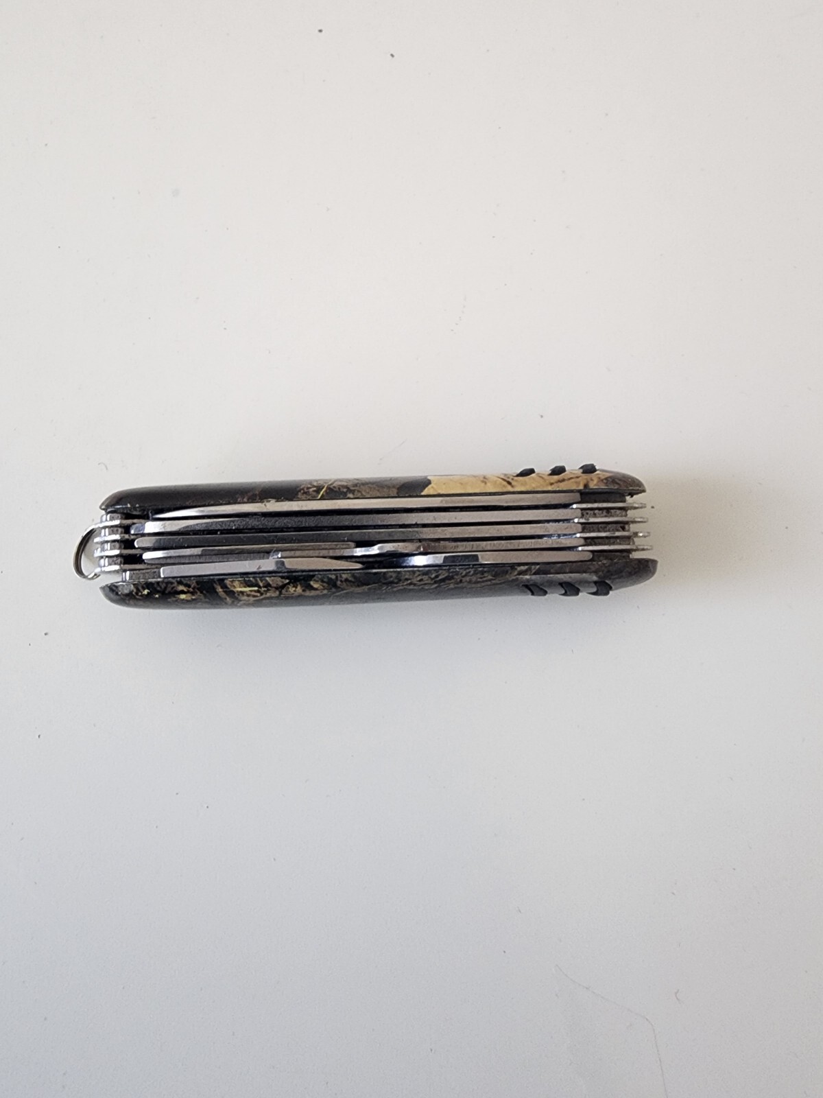 Pocket Knife Multi Use Tool Screwdriver Folding Hunting Camping Utility Survival