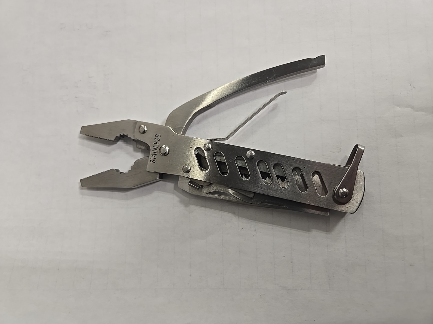 8 in 1 Stainless Steel Folding Multi Tool Pliers Knife Saw Used