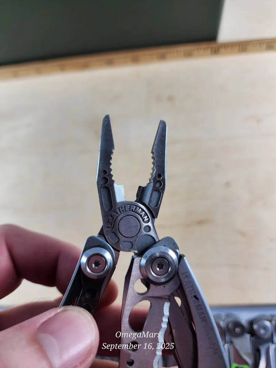 Leatherman FreeStyle #45. Light usage.