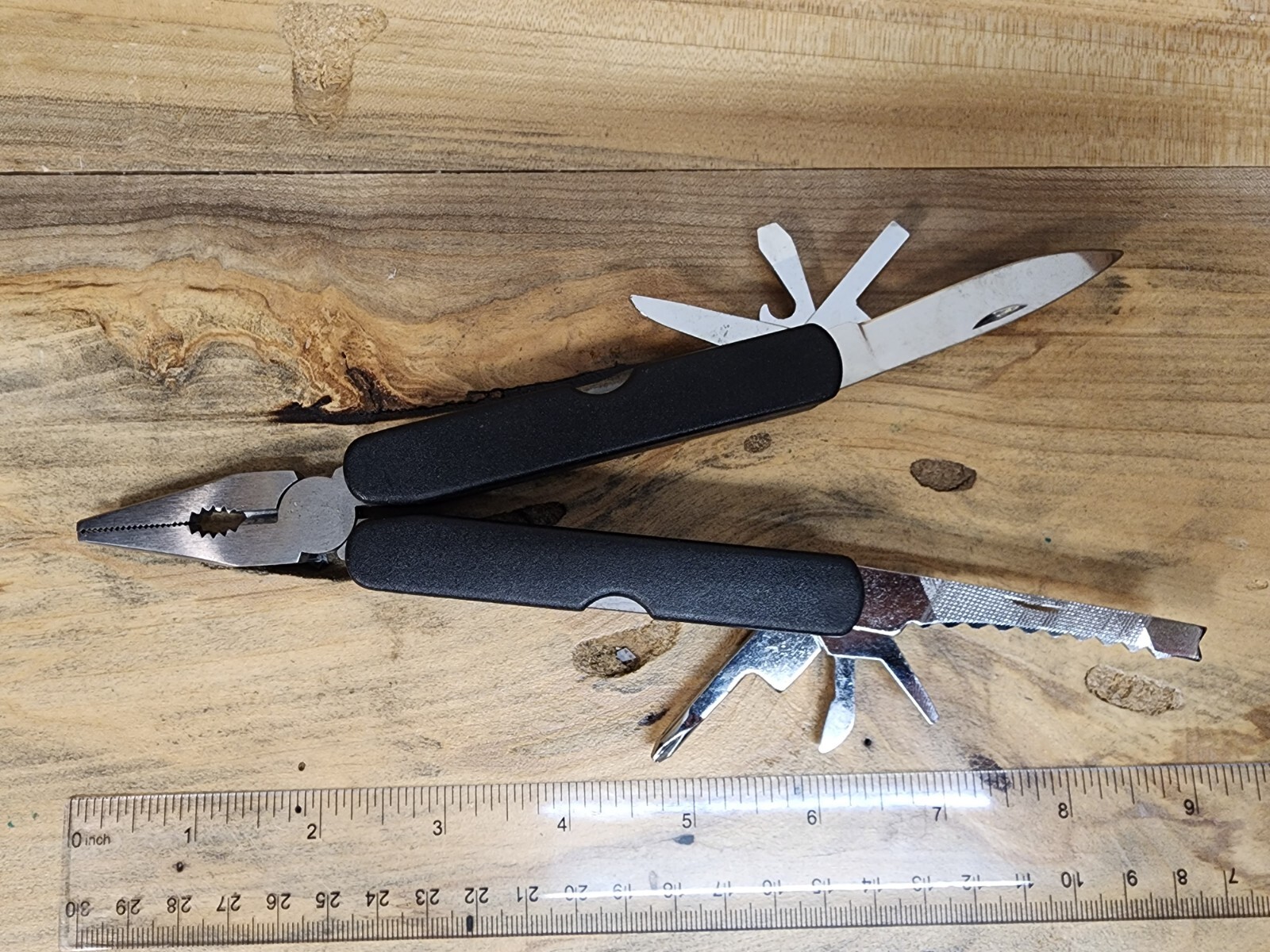 Handyman Club Of America 9 in 1 Multitool Knife Set R981